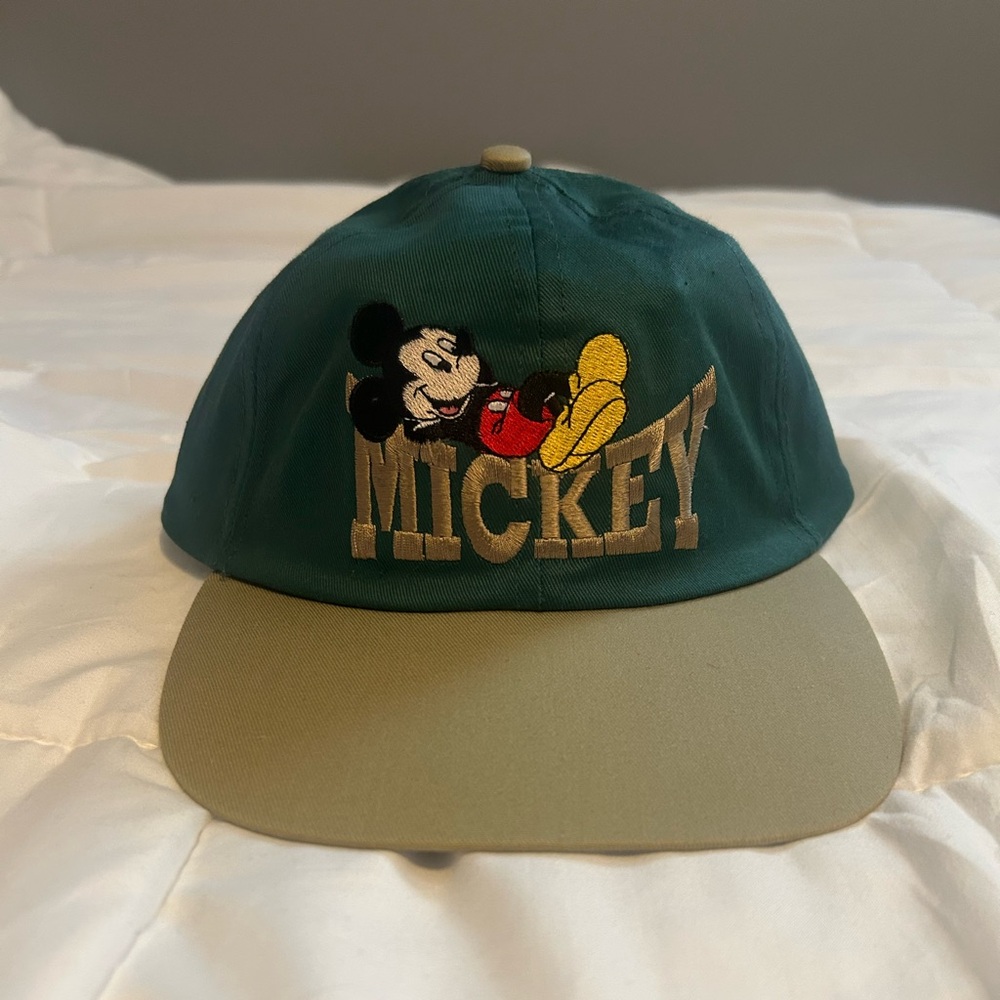 NWOT Vintage Disney Mickey Unlimited Panel Hat Stretch Fit 90s